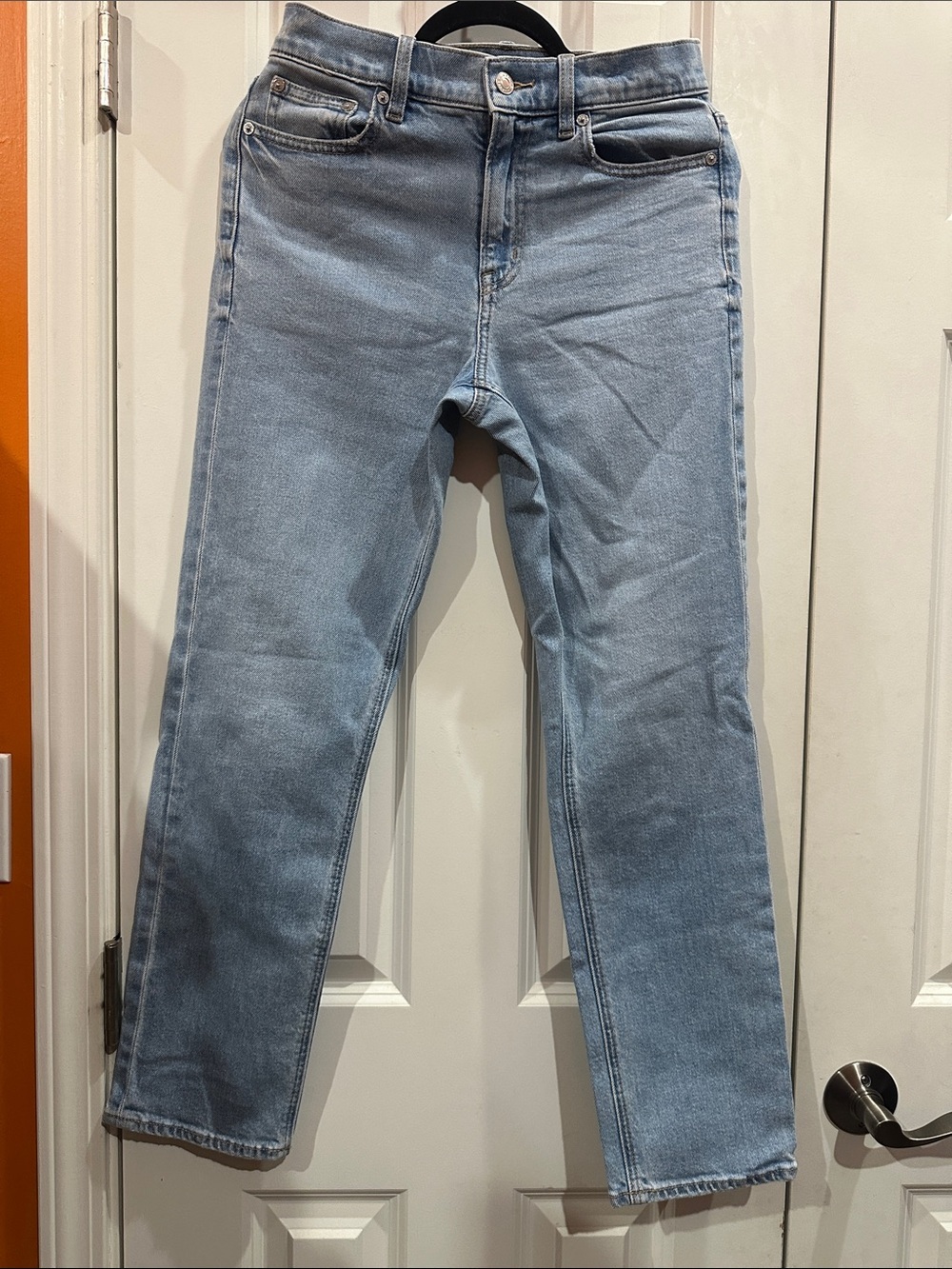 NWOT American Eagle Outfitters Light Blue Straight Leg Jeans size 0